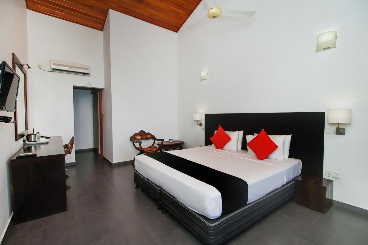 Kalla Bongo Lake Resort Hikkaduwa Ngoại thất bức ảnh