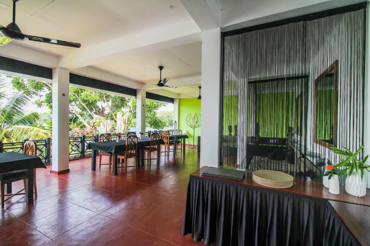Kalla Bongo Lake Resort Hikkaduwa Ngoại thất bức ảnh