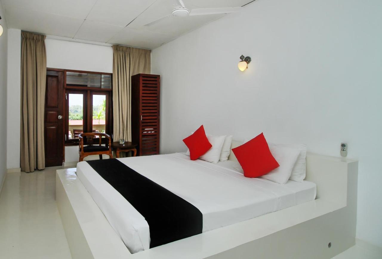Kalla Bongo Lake Resort Hikkaduwa Ngoại thất bức ảnh